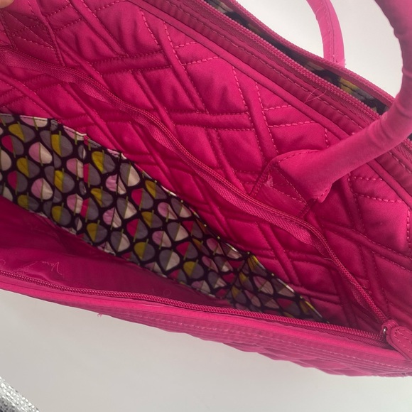 Vera Bradley | Pink Laptop Bag | Over the Shoulder or Handheld | Chain Accents | - Picture 6 of 10